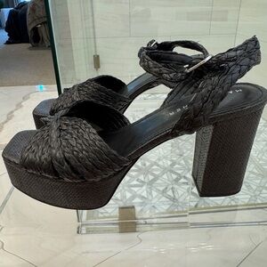 NWOT Marc Fisher Raffia Platform Sandal